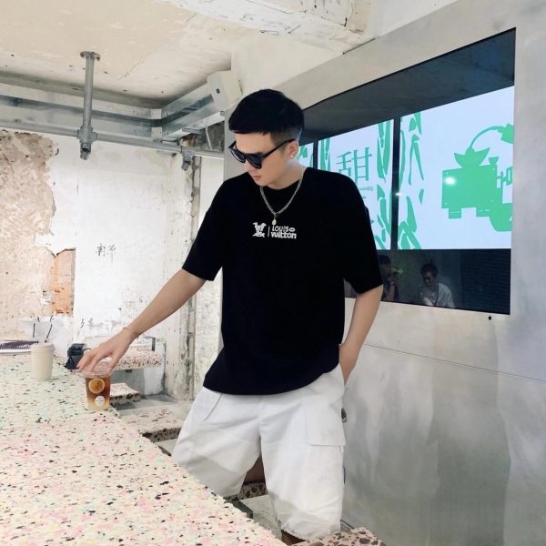 Louis Vuitton Cloud Logo Short-Sleeved Shirt- Black