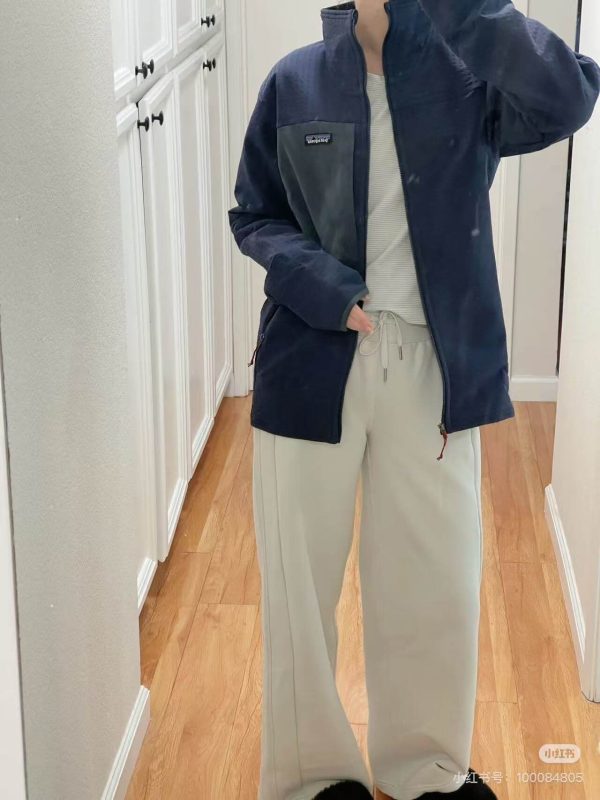 Patagonia Men's R2 TechFace Jacket- Navy Blue