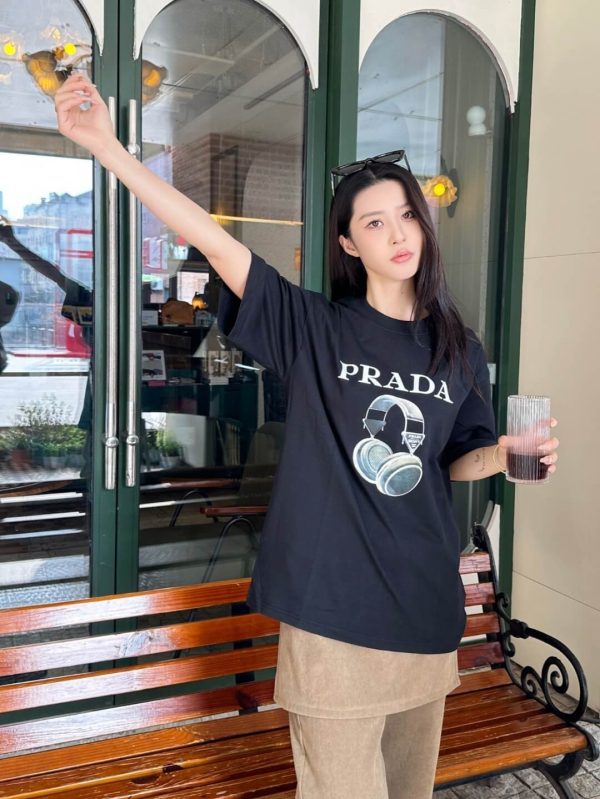 Prada Headphone Letter Print T-shirt- Black