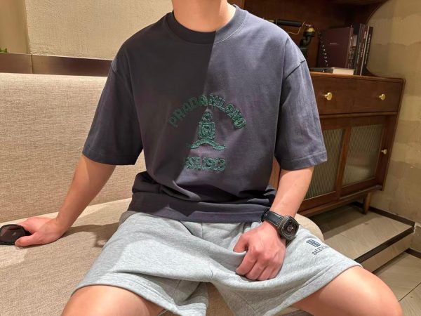 Prada Logo-Print Cotton-Jersey T-Shirt- Black