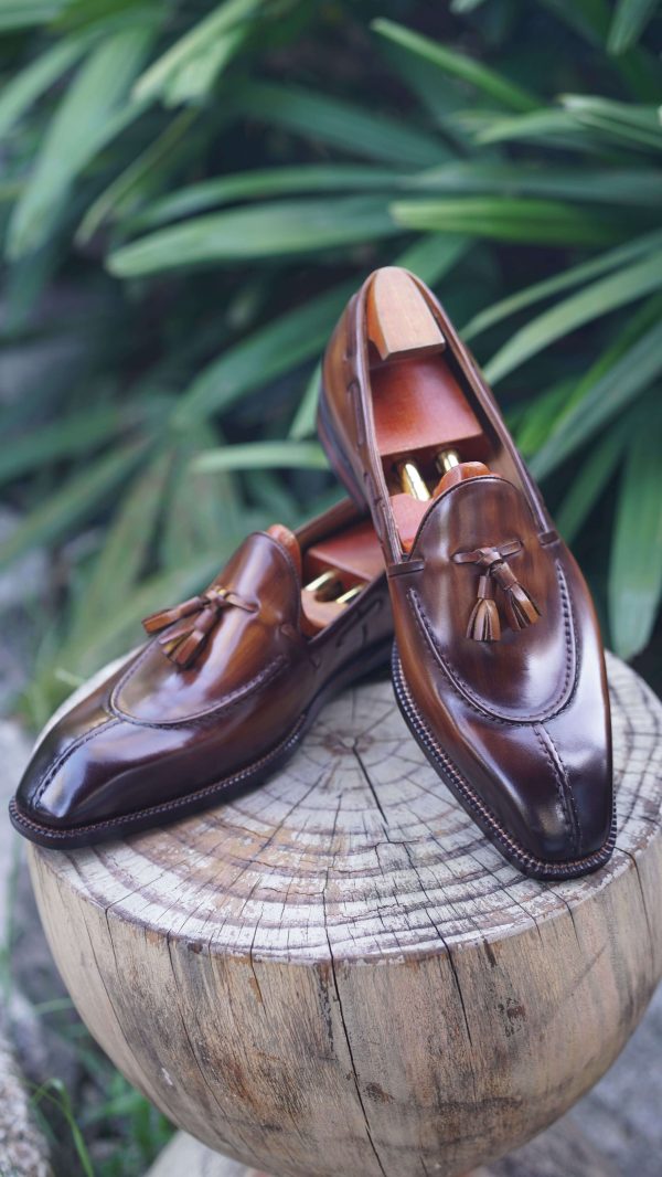 Sienna Hand-Burnished Tassel Loafer | The Italian Social Edition