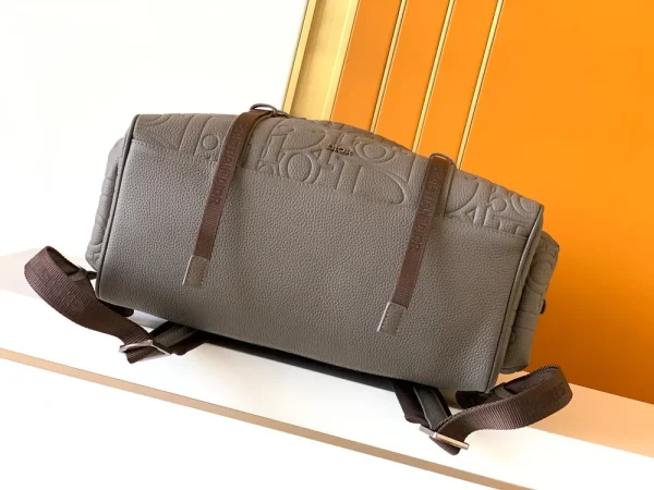 Dior Men's Gray Backpack - Boutique Material