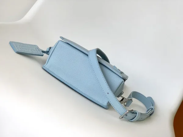 Louis Vuitton Aerogram Fastline Wearable Wallet - Cloud Blue