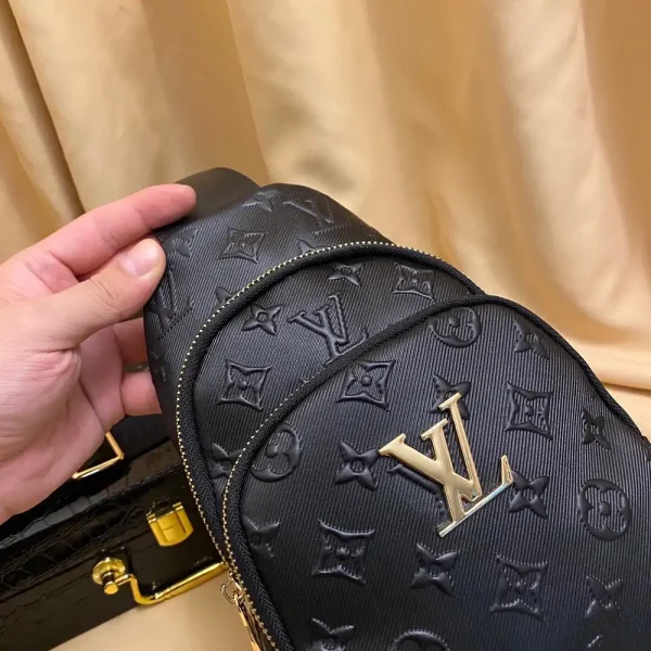 Louis Vuitton Avenue Sling Bag - Black Boutique Material
