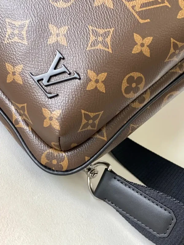 Louis Vuitton Avenue Sling Bag Men's Brown Canvas