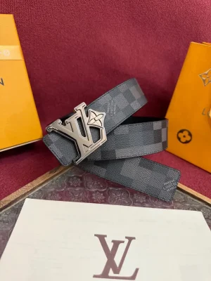 Louis Vuitton LV Initiales 40mm Reversible Belt