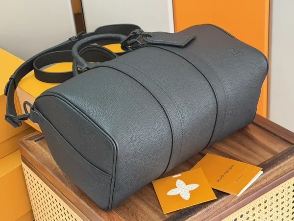 Louis Vuitton Keepall Bandoulière Men's Black Bag