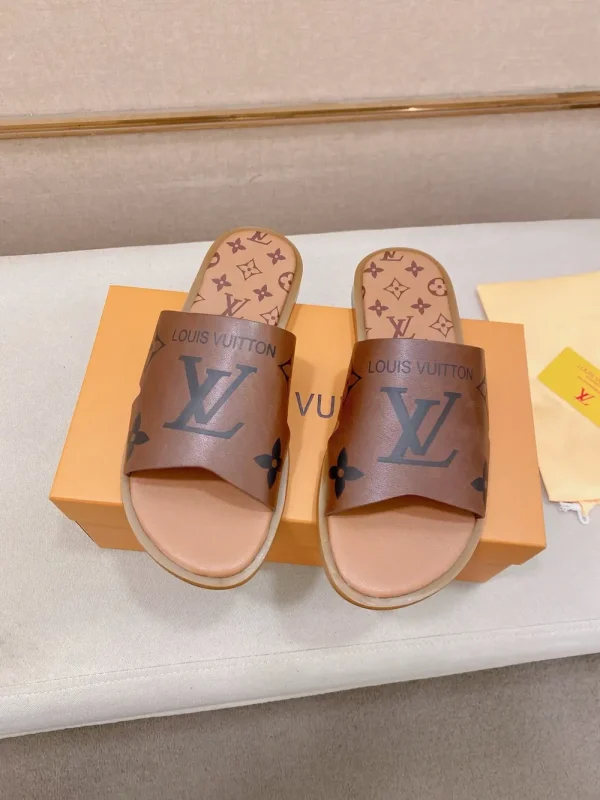 Louis Vuitton Lock It Men's Leather Slide - Comfort