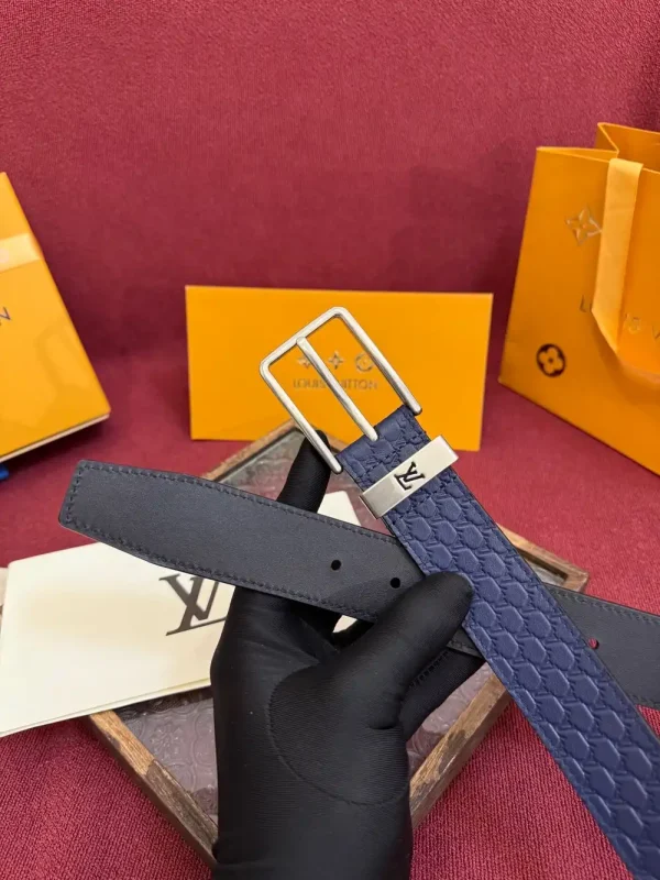 Louis Vuitton LV Iconic Men's Black Leather Belt