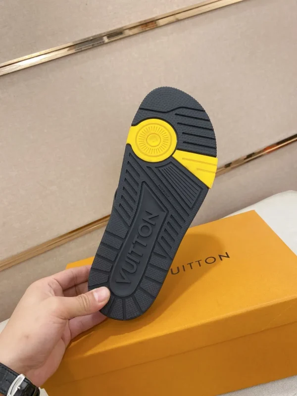 Louis Vuitton Oasis Mule Men's Black Leather Slide