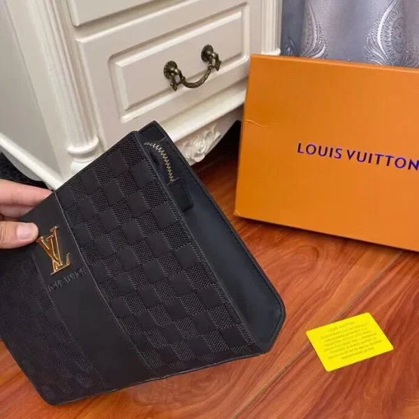 Louis Vuitton Pochette Jour GM Black Clutch - 2026