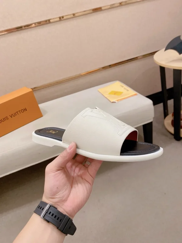 Louis Vuitton Pool Pillow Leather Slide - Italian Fabric