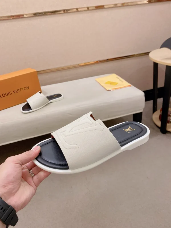 Louis Vuitton Pool Pillow Leather Slide - Italian Fabric