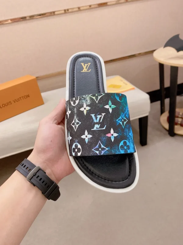 Louis Vuitton Pool Pillow Mule Men's Slide - Italian Craft