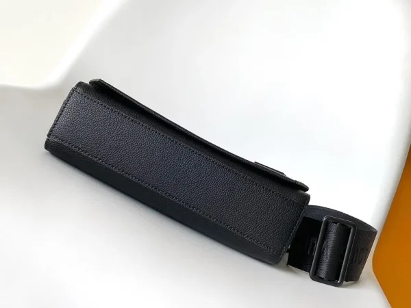 Louis Vuitton Takeoff Messenger Bag in Boutique Material