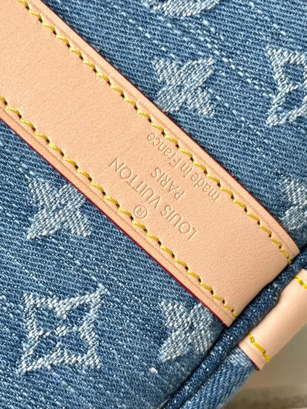 Louis Vuitton Keepall Bandouliere 45 Blue Denim