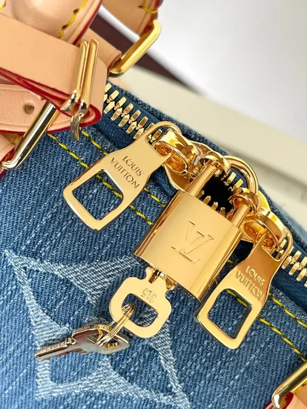 Louis Vuitton Keepall Bandouliere 45 Blue Denim