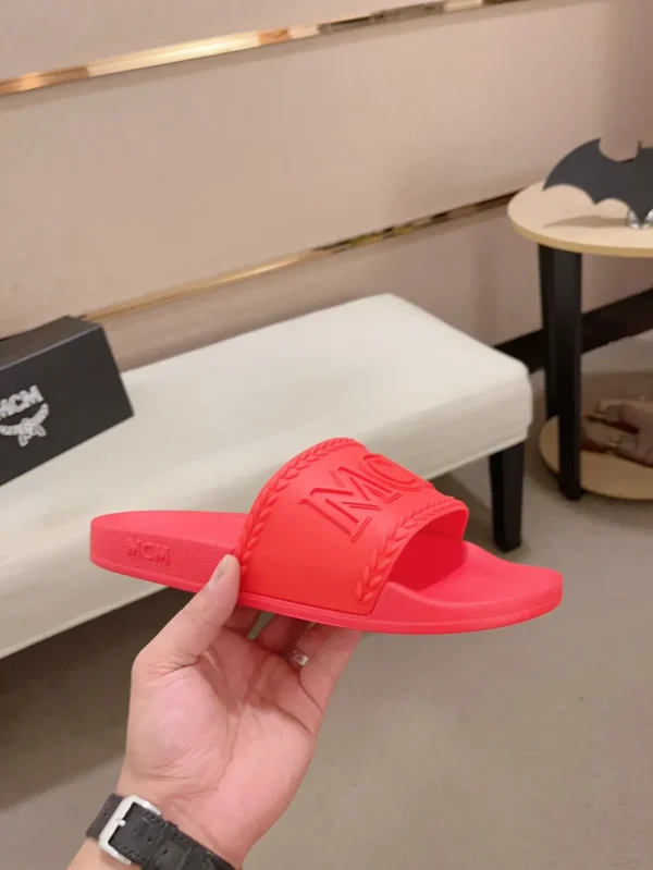 MCM Big Logo Rubber Slides Lightweight Non-Slip