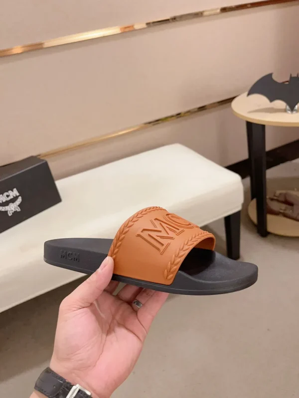 MCM Logo Slide Sandal Men's Cognac Rubber Lightweight