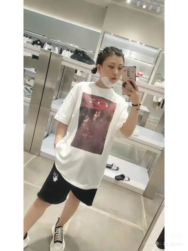 Caravaggio Arrows T-shirt- Off-White
