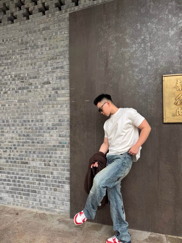 Chrome Hearts Cross Patch Denim Jeans-Washed Blue