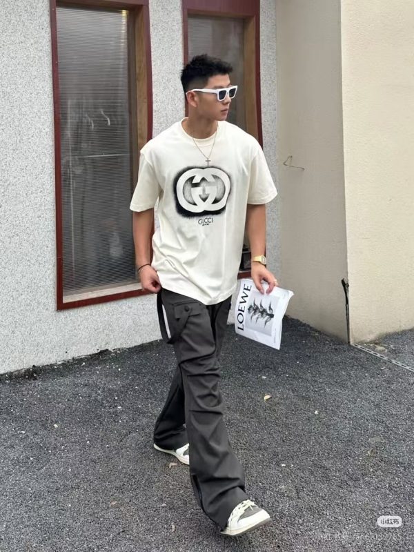 Gucci Interlocking Sprayed Logo T-Shirt- White