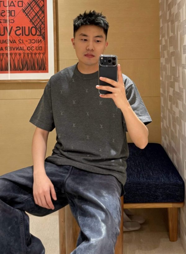 Louis Vuitton Blason Embroidered Short-Sleeved Crewneck- Grey