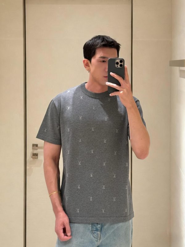 Louis Vuitton Blason Embroidered Short-Sleeved Crewneck- Grey