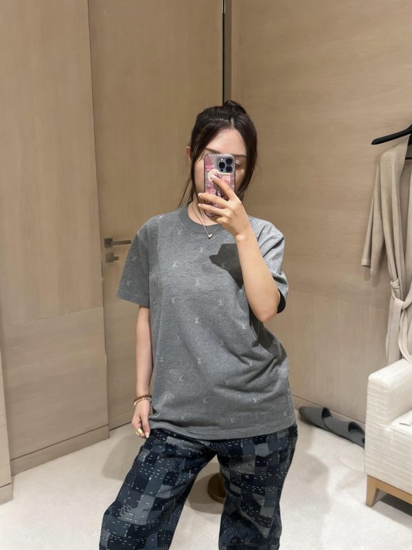 Louis Vuitton Blason Embroidered Short-Sleeved Crewneck- Grey