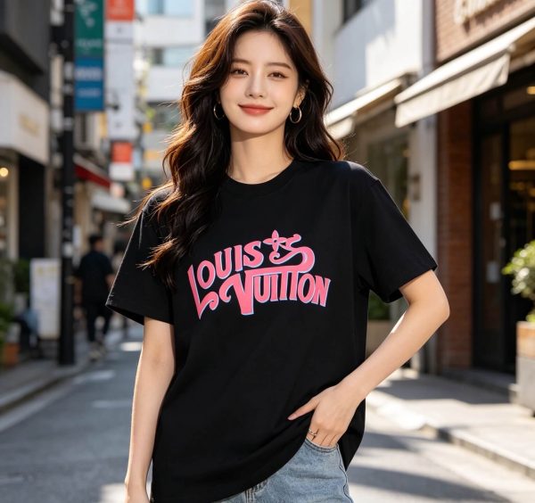 Louis Vuitton Signature Print T-Shirt- Black