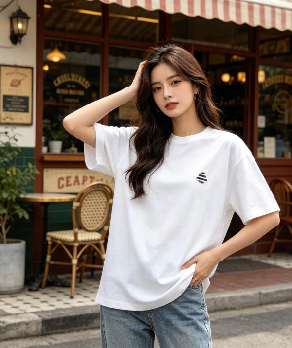 Moncler Logo-Patch Cotton T-Shirt- White