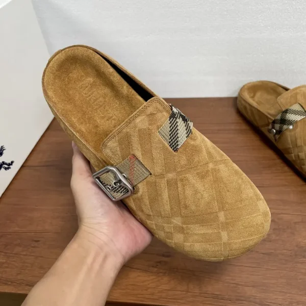 Burberry Urchin Jute Beige Suede Slide