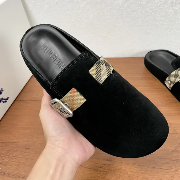 Burberry Urchin Men's Black Suede Slide with B-Buckle