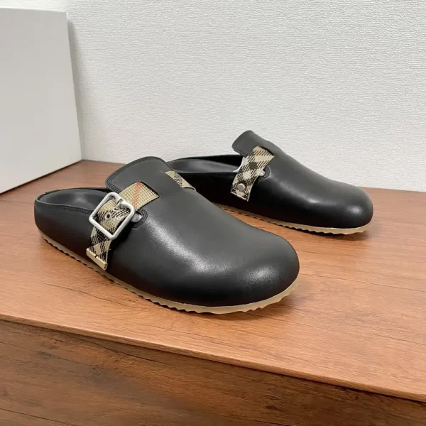 Burberry Urchin Men's Black Suede Slide with Check
