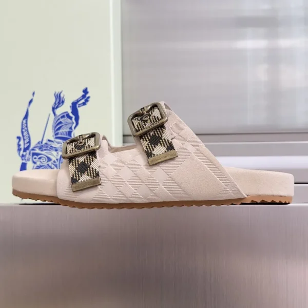 Burberry Urchin Men's Beige Suede Sandal