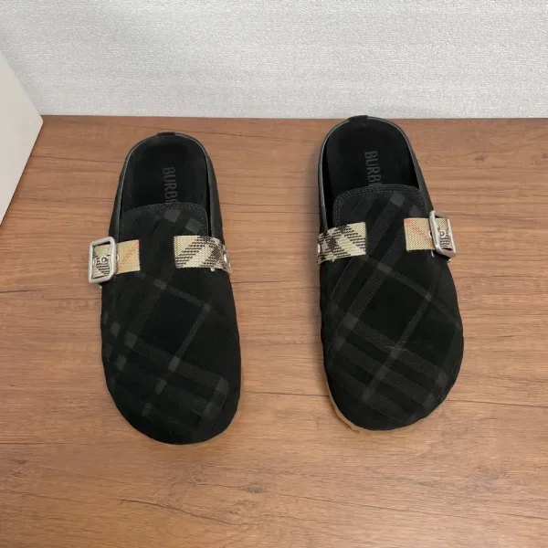 Burberry Urchin Men's Black Suede Slide with B Buckle