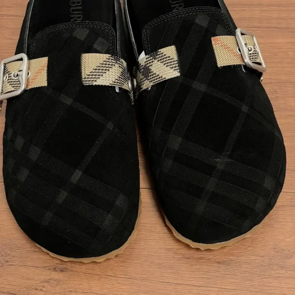 Burberry Urchin Men's Black Suede Slide with B Buckle