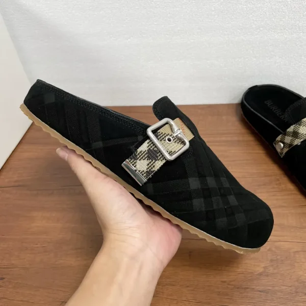 Burberry Urchin Men's Black Suede Slide with B Buckle