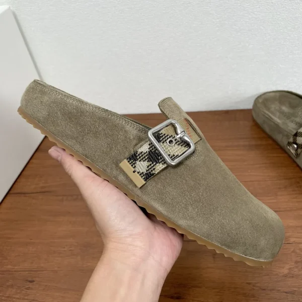 Burberry Urchin Men's Suede Slide with Iconic Check