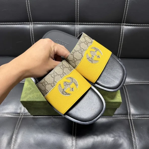 Gucci GG Supreme Slide Men's Yellow Rubber Slide