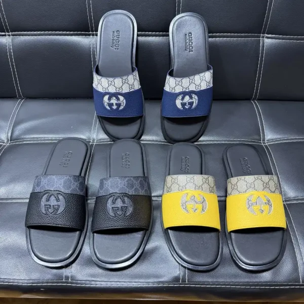 Gucci GG Supreme Slide Men's Yellow Rubber Slide