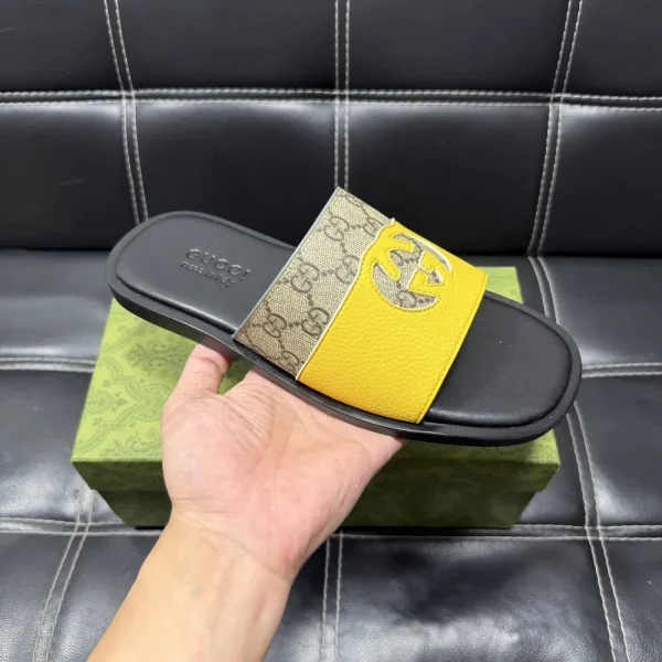 Gucci GG Supreme Slide Men's Yellow Rubber Slide