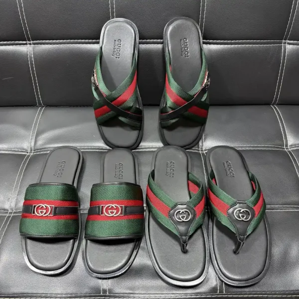 Gucci Maverik Men's Black Rubber Slide - Non-Slip Comfort