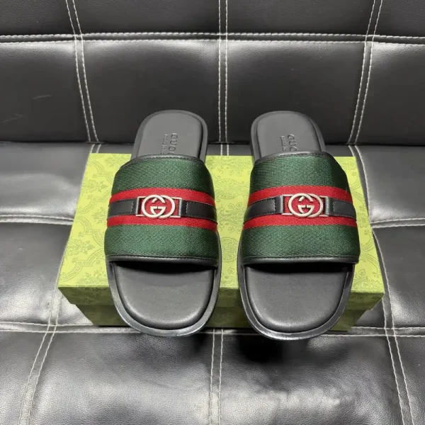 Gucci Men's Rubber Slide - Anti-Slip Design