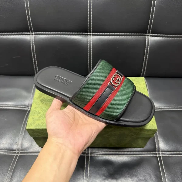 Gucci Men's Rubber Slide - Anti-Slip Design