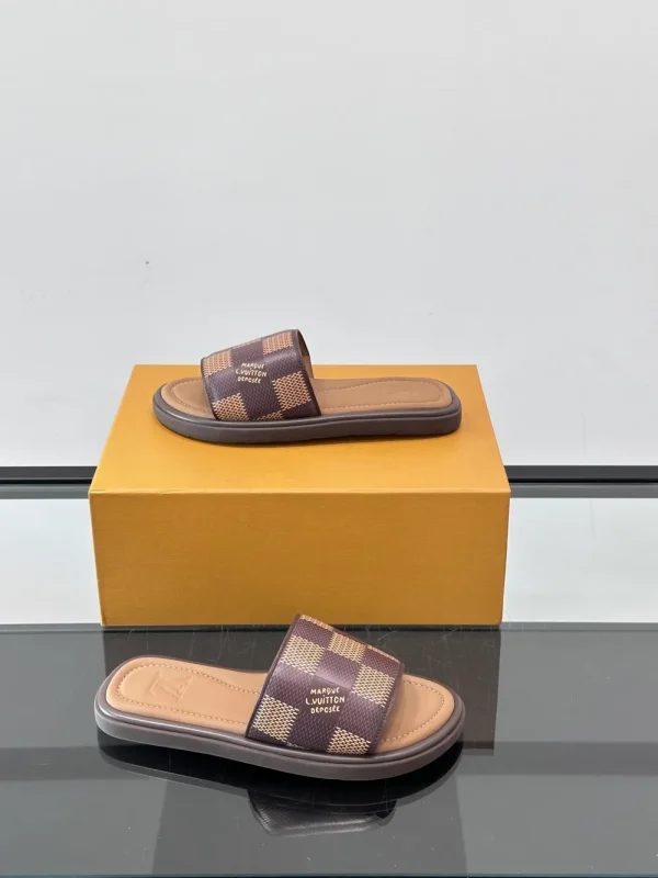 Louis Vuitton Men's Damier Ebene Slide