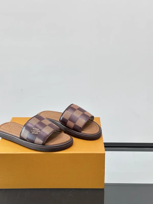 Louis Vuitton Men's Damier Ebene Slide