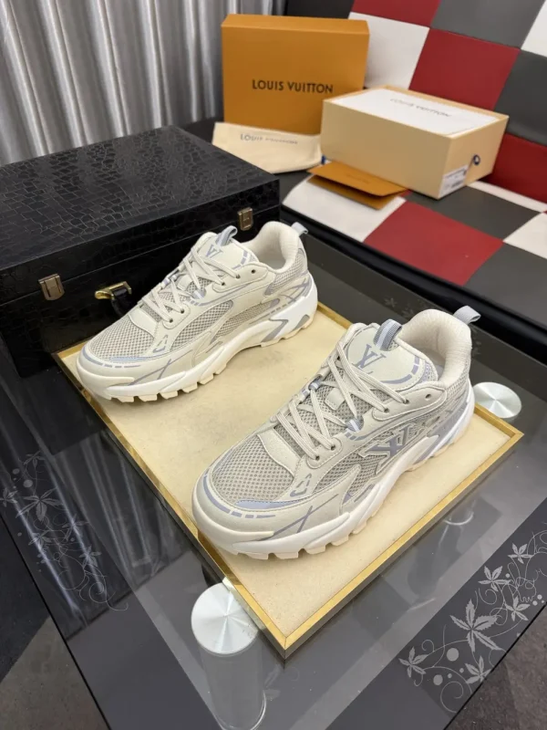 Louis Vuitton LV Tatic Runner Men's Silk Cowhide Sneaker