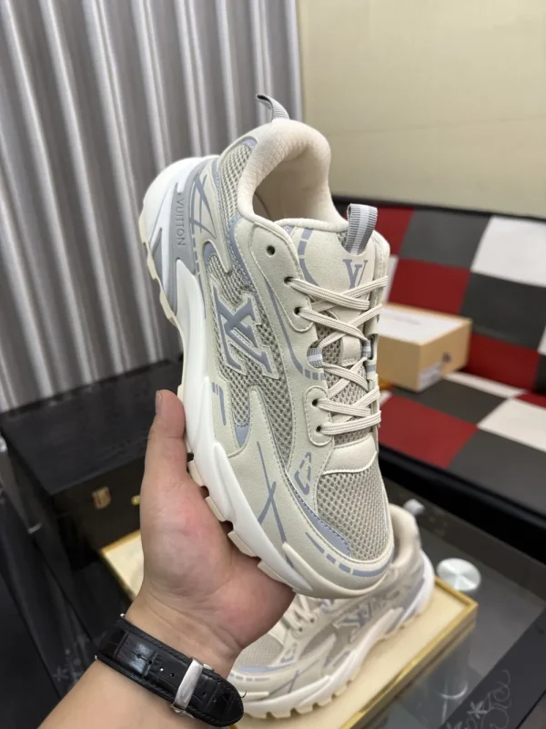 Louis Vuitton LV Tatic Runner Men's Silk Cowhide Sneaker