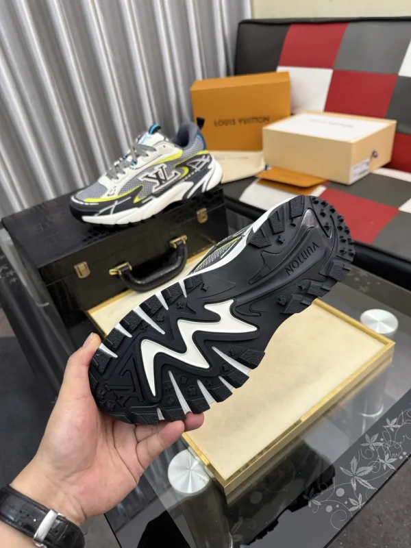Louis Vuitton LV Tatic Runner Men's Silk Cowhide Sneaker